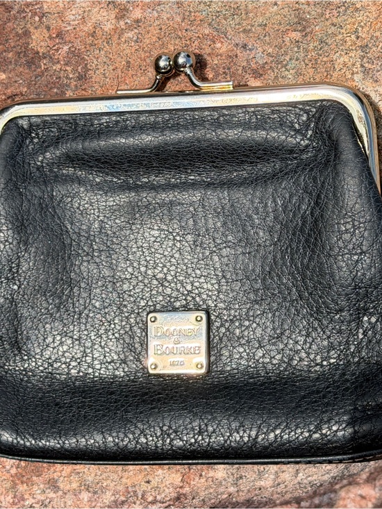 Dooney & Bourke Handbags - Dooney & Bourke Black Pebbled Leather KissLock Wallet Coin Purse Red Leather EUC